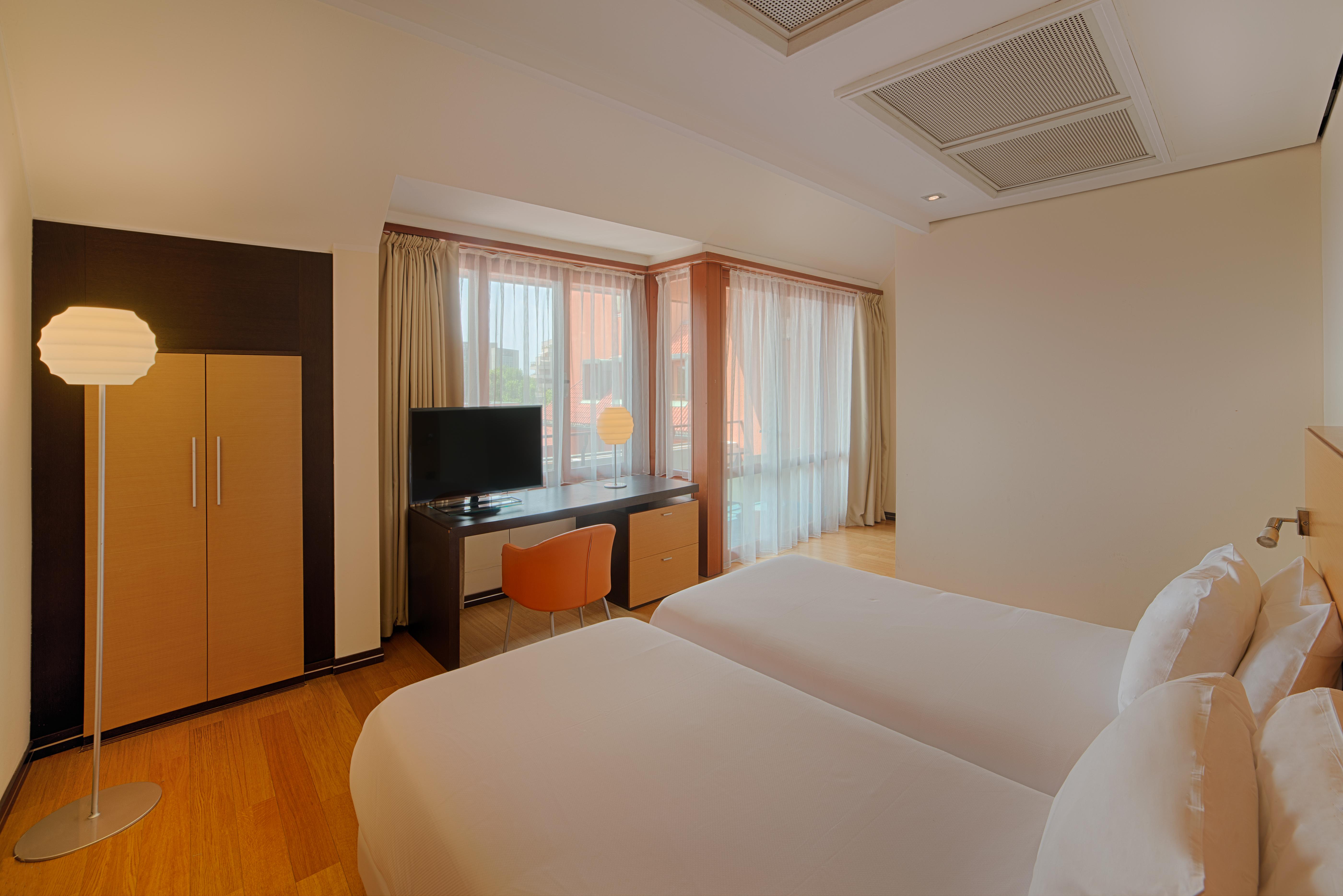 Nh Milano 2 Aparthotel 4*